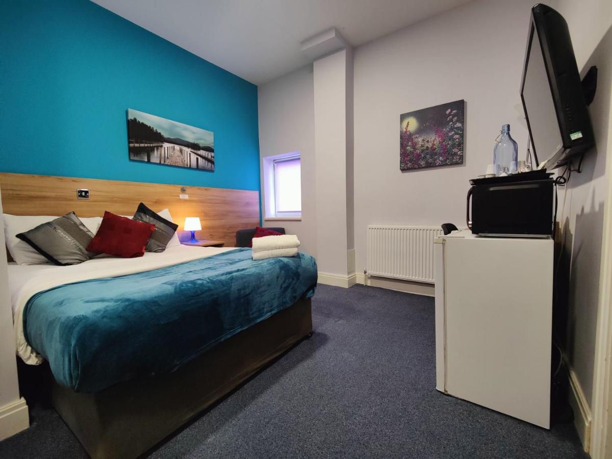 Wellesley Hotel Ilford Esterno foto